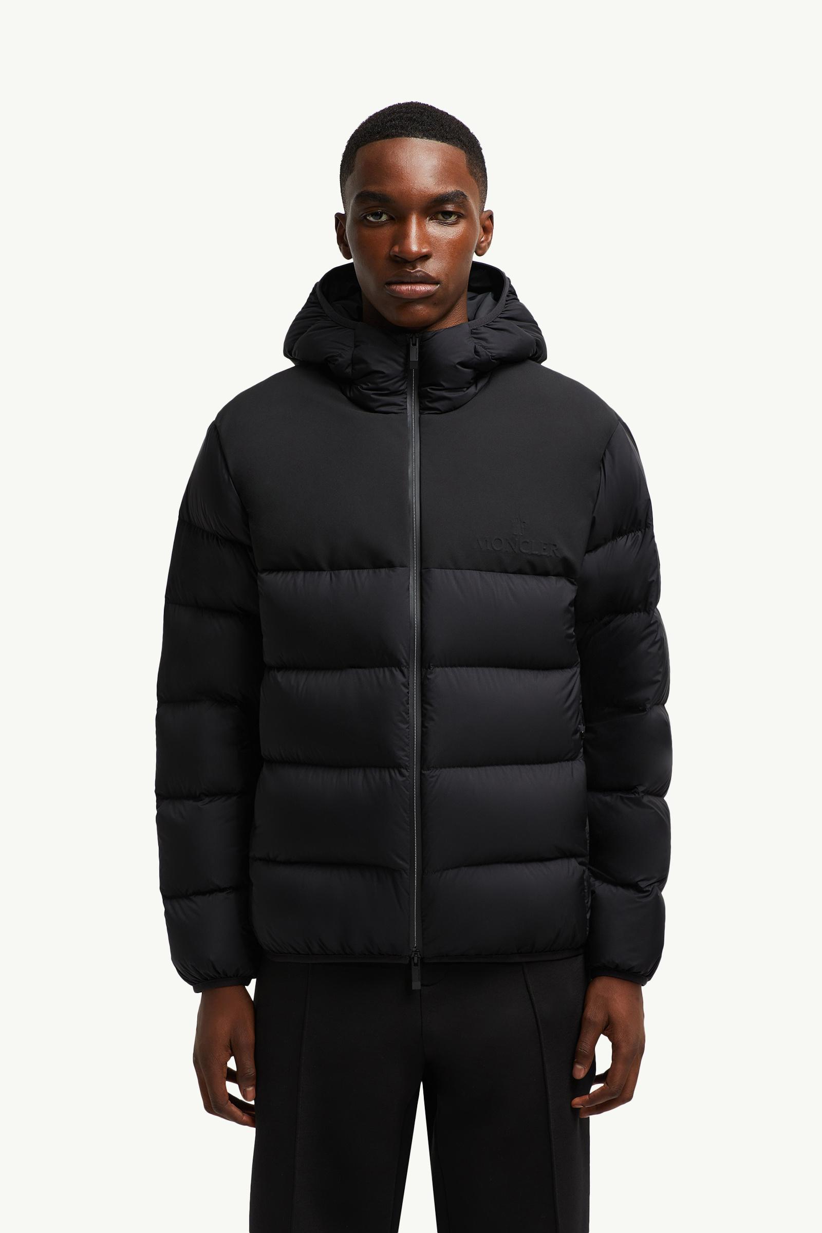 Veumont Hooded Short Down Jacket